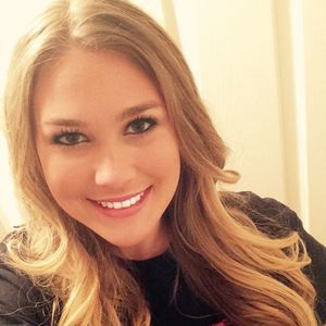 Meet your Posher, Dana